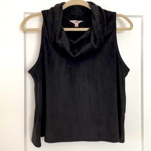 Sleeveless top. Waist length with cowl neck